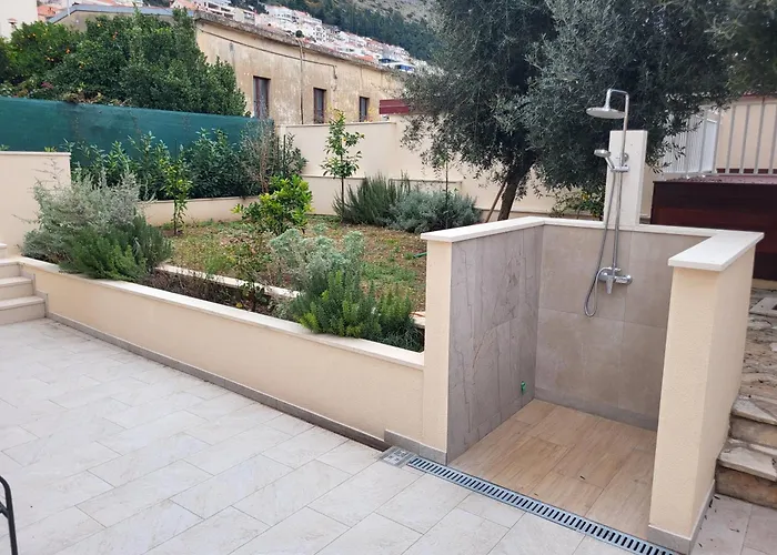Nikolica Apartamento