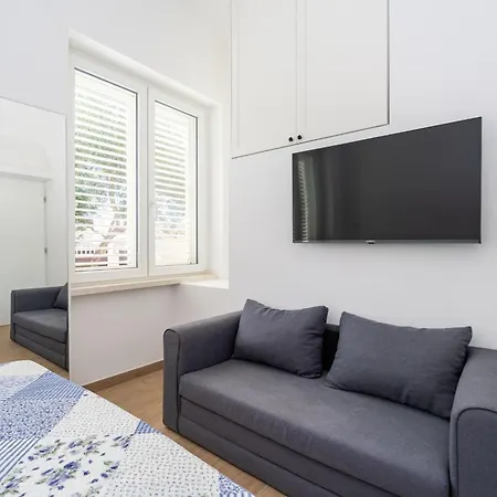 Apartament Nikolica *