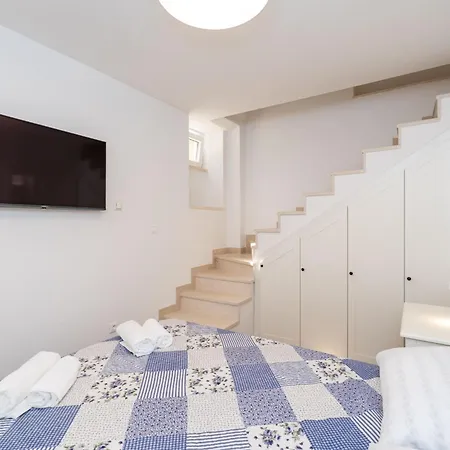 Apartament Nikolica *