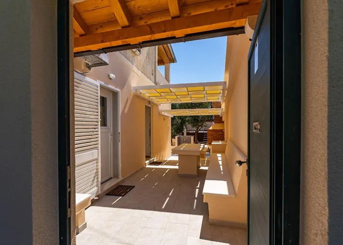 Nikolica Lejlighed *